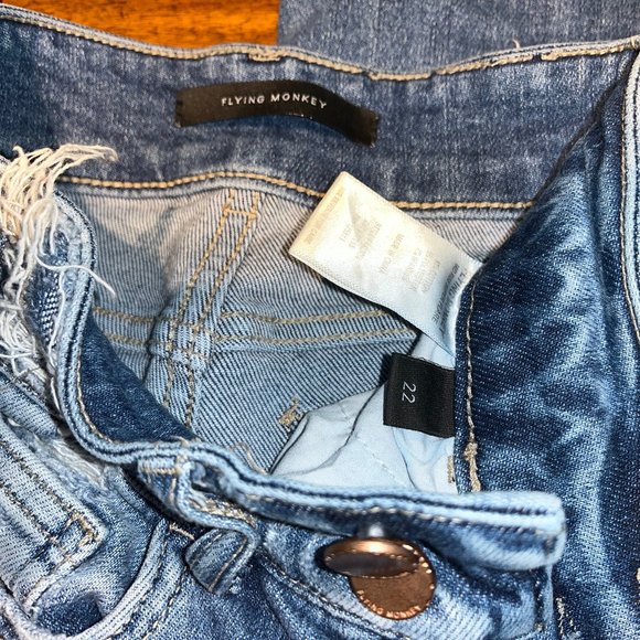 Buckle Flying Monkey Size 22 Mid-Rise Super Flare Distressed Jeans - Picture 5 of 5